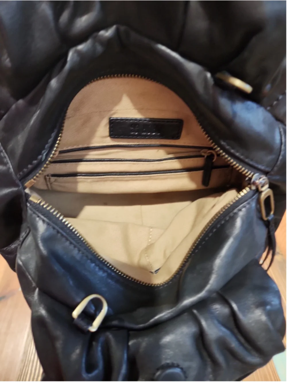 Hobo Darling Crossbody Satchel Black Leather Top Handle Crossbody Bag,EUC
